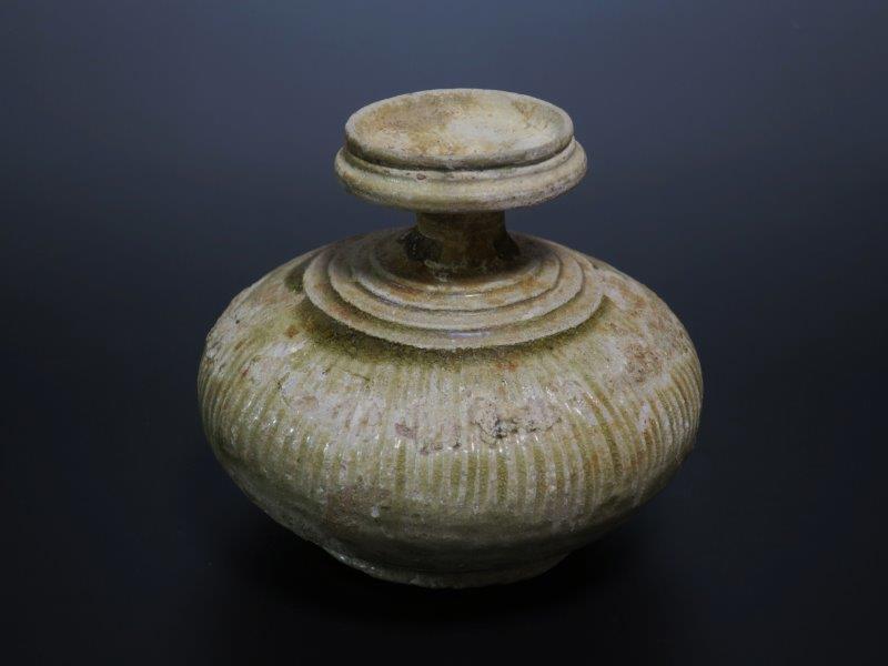 仙遊洞 クメール 灰釉線刻文壺