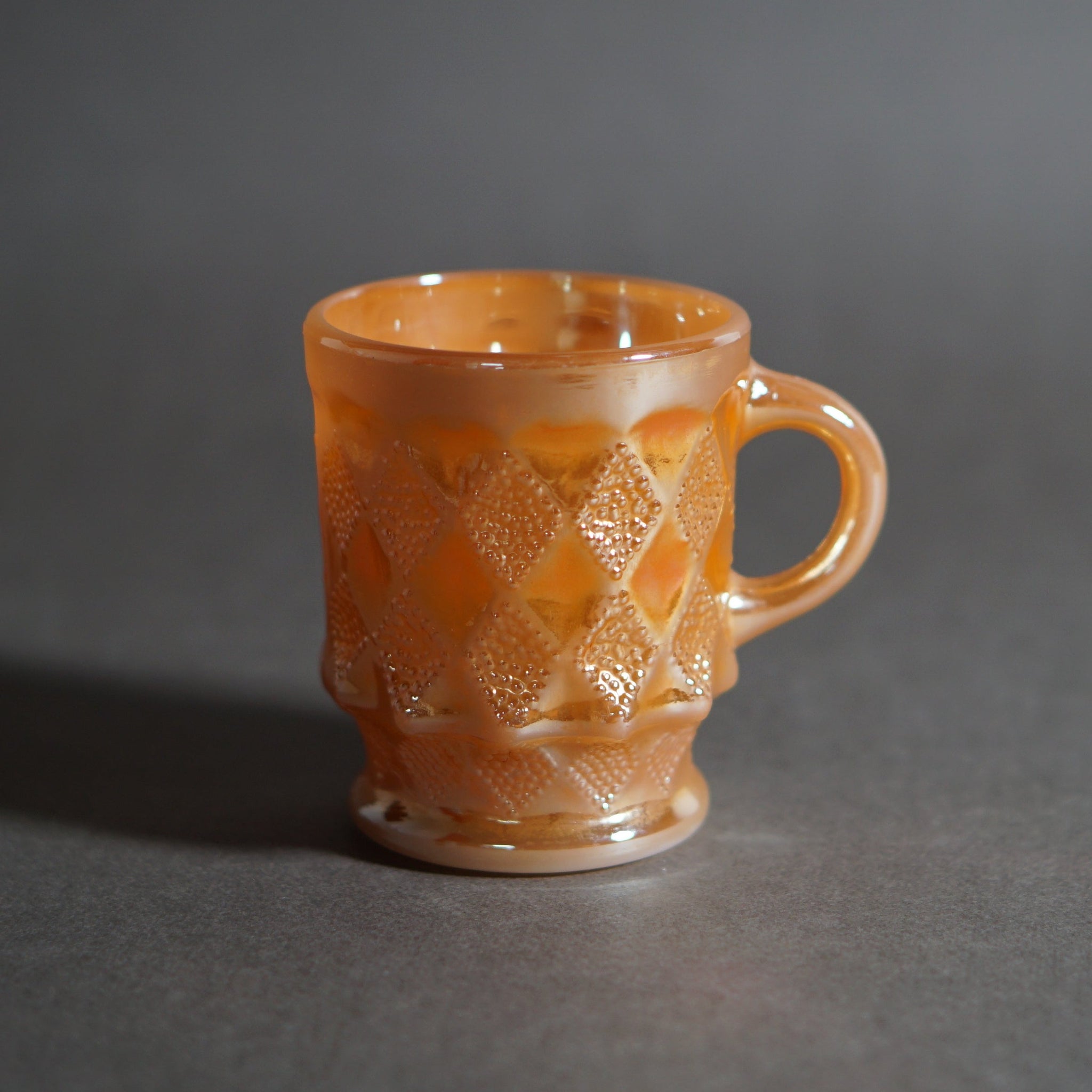 Fire-King】 キンバリーマグ ピーチラスター – onetique