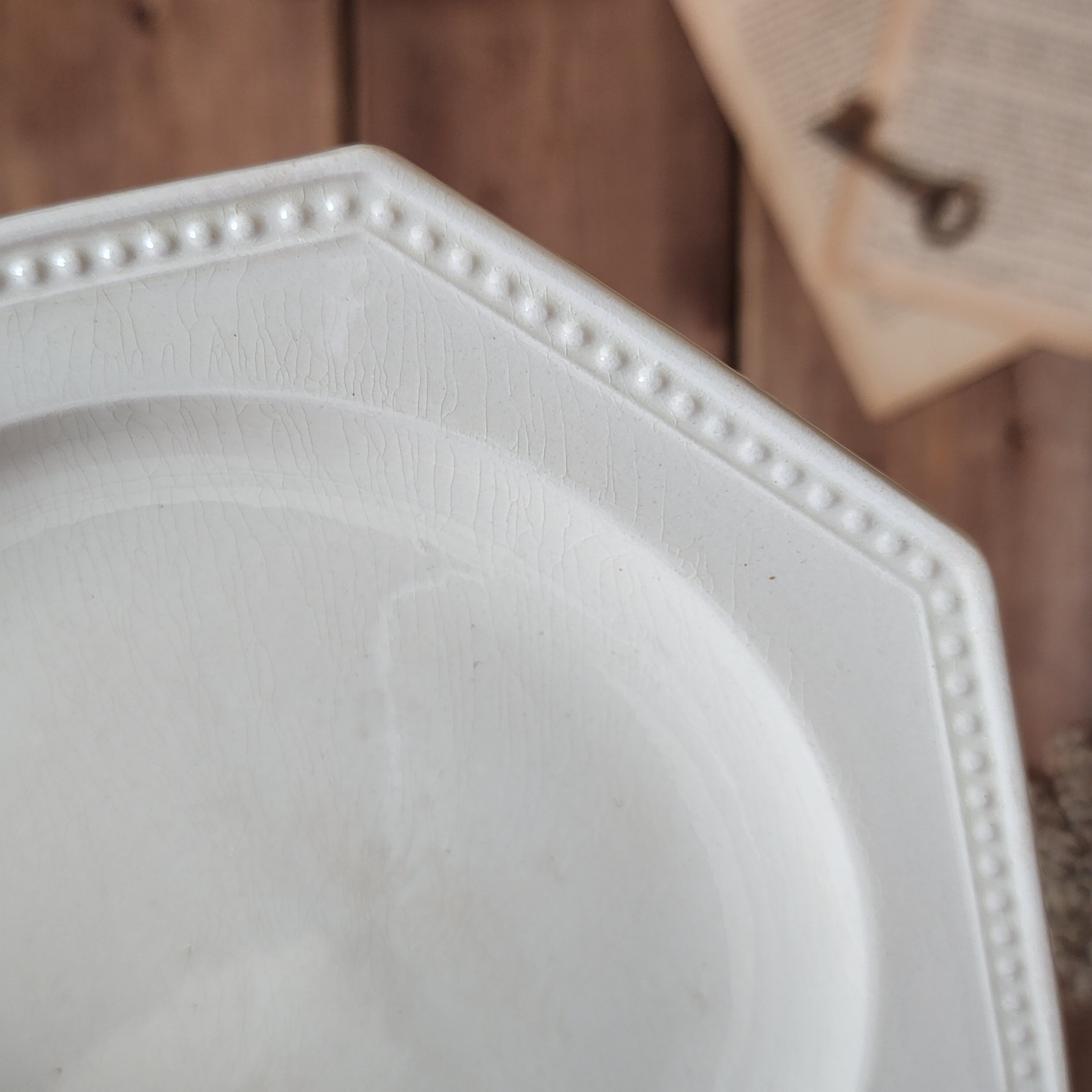 クレイユ・エ・モントロー オクトゴナル デザートプレート | デザート