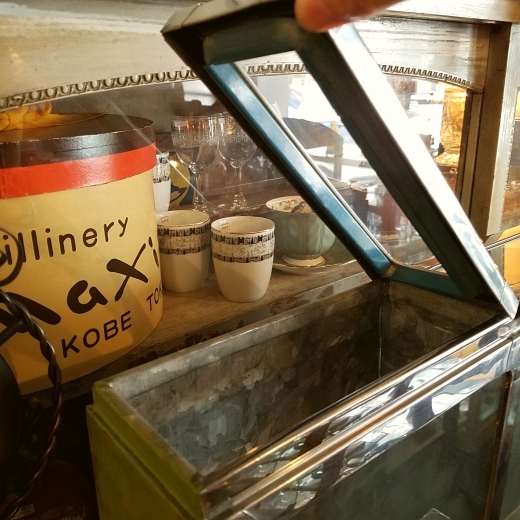 レトロな駄菓子屋/お茶屋のブリキ製ガラスショーケース - [Sold Out