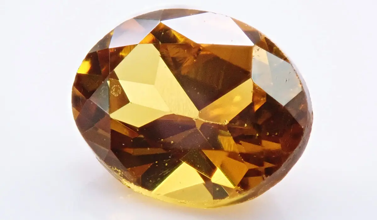 グロッシュラーガーネットとは｜色は？種類は？価値が高いのは