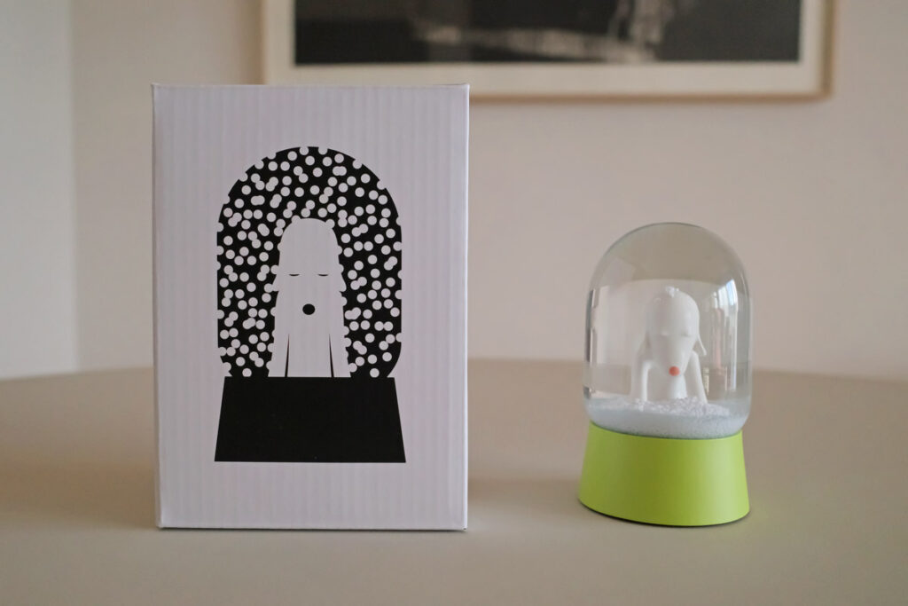 冬のインテリアにオススメ！あおもり犬スノードーム 奈良美智 | egasuki