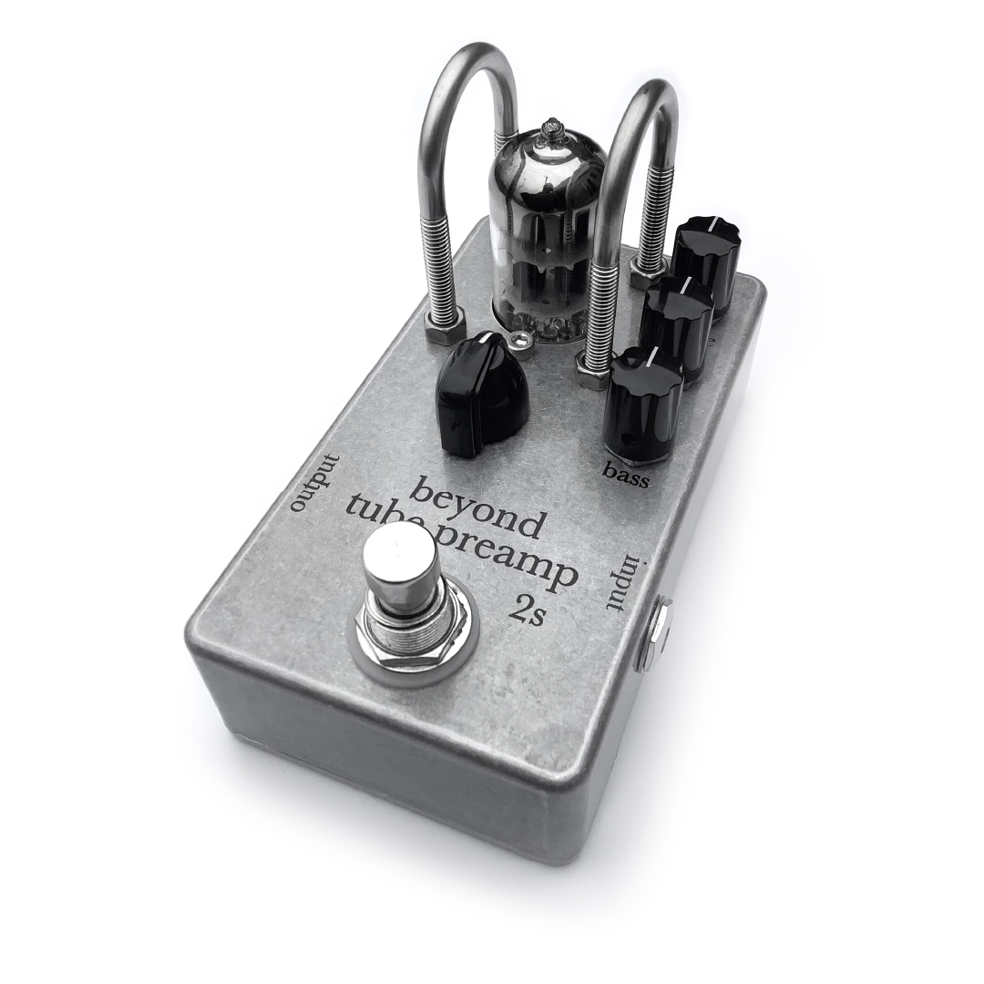 beyond tube preamp 2S｜ルックスだけでなくサウンドも個性的な