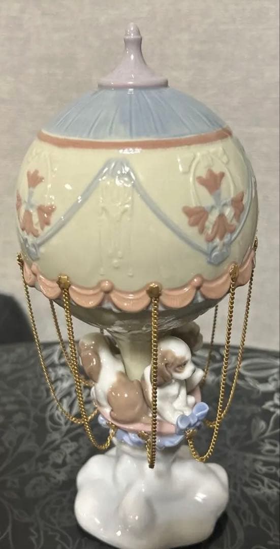 リヤドロ Lladro フィギュリン 気球で上がって 6524 犬 - メルカリ