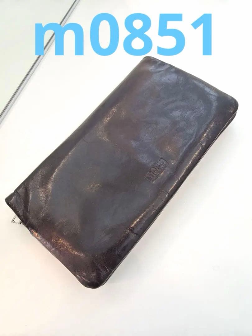 【希少・日本撤退ブランド】m0851ブラックレザー 二つ折り長財布 希少・日本撤退ブランド】m0851ブラックレザー 二つ折り長財布 - メルカリ