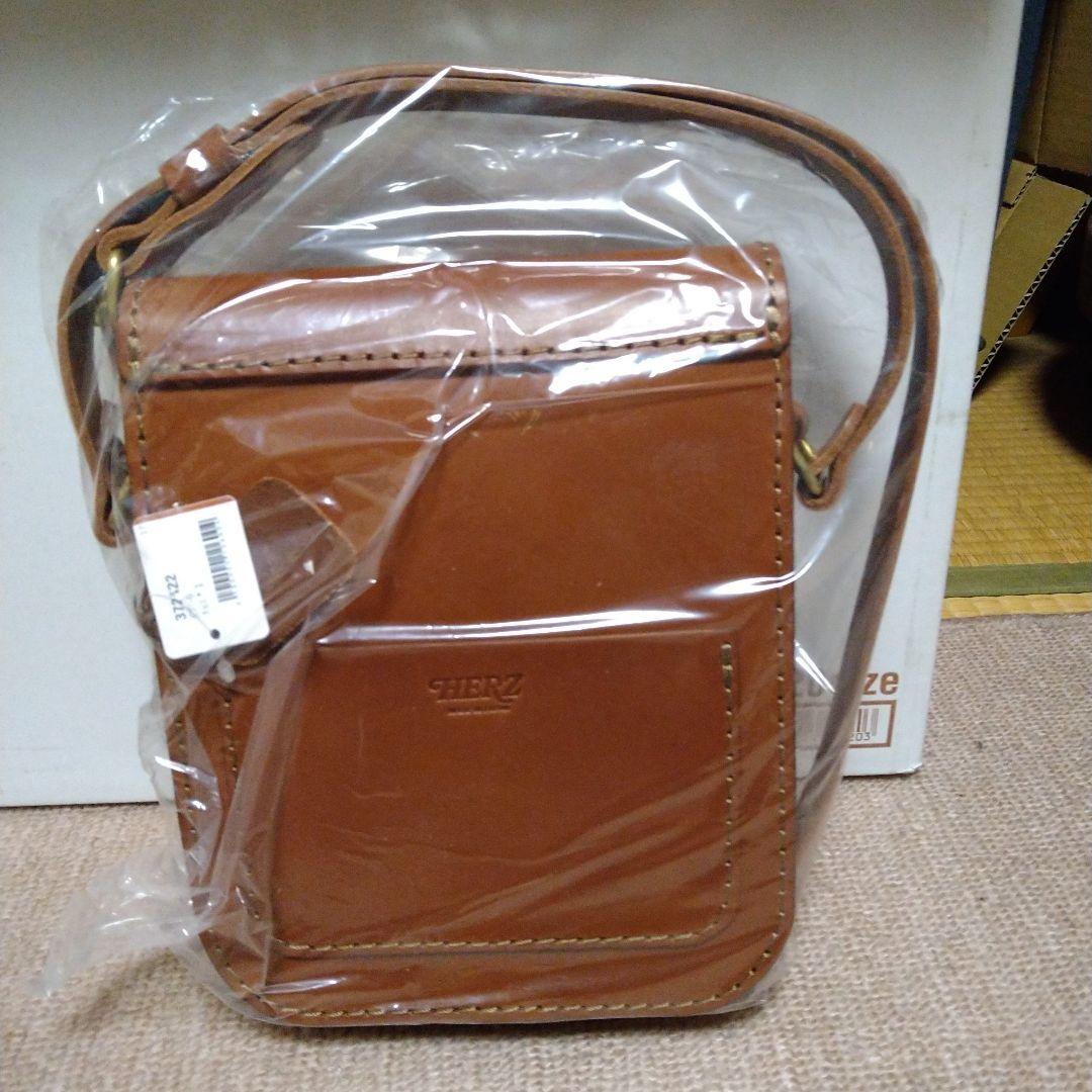 ヘルツラップフラップミニショルダー（CP-6)チョコ 新作：ラップフラップミニショルダー(CP-6)｜革鞄・革小物のHERZ公式通販