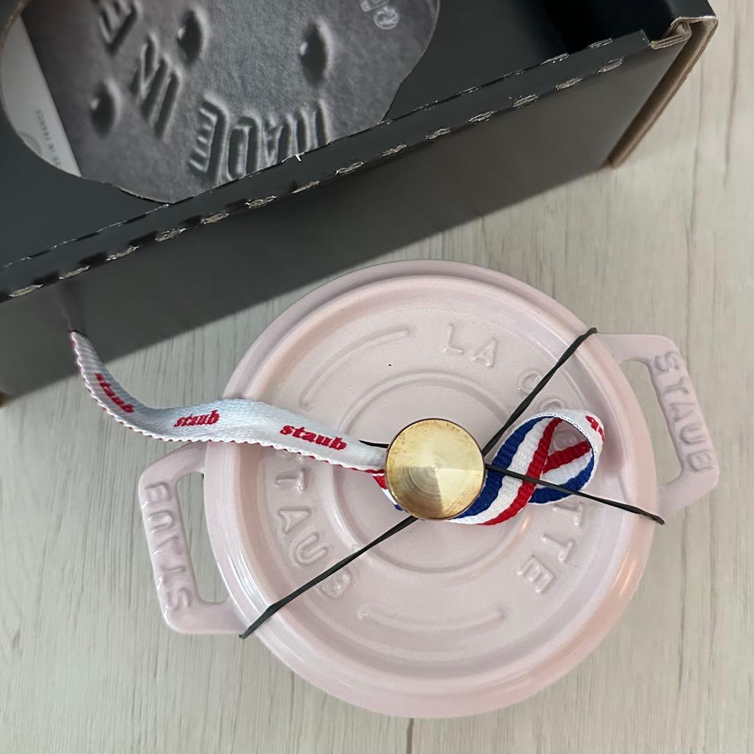 staub ココット ピンク Amazon.co.jp: staub ストウブ 「 ラ ココット de GOHAN ソルベローズ