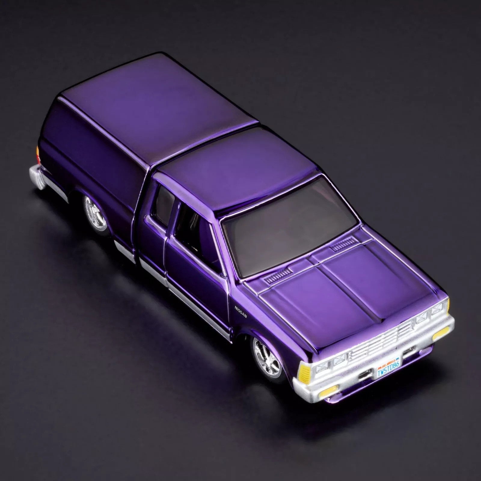Hot Wheels 2024 - Mattel Creations / HWC - 1986 Nissan 720 King