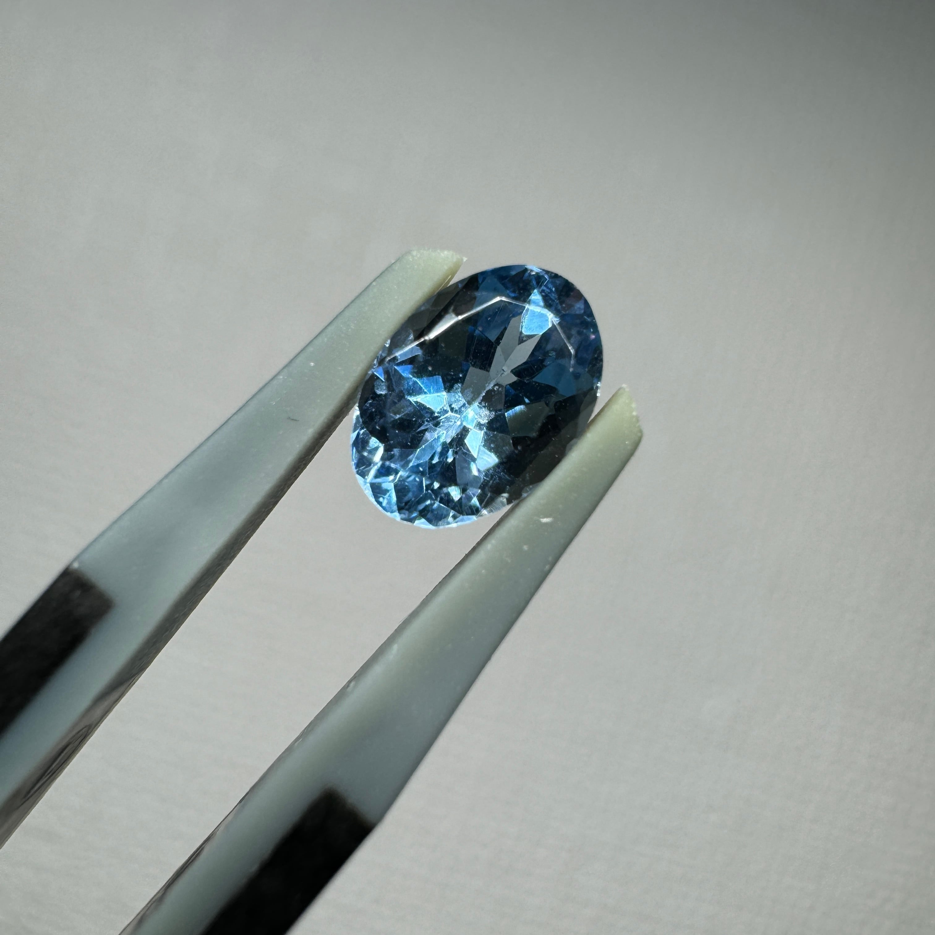 アクアマリン 〜濃いい過ぎる青〜 0.69ct | GEMマニ屋