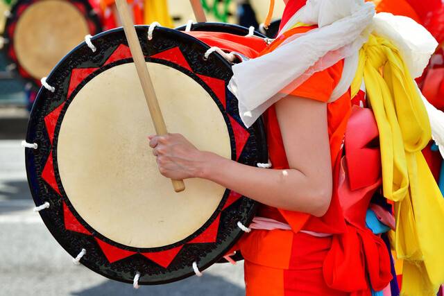 世界一の太鼓パレードを見に行こう！ 「盛岡さんさ踊り」を堪能できる