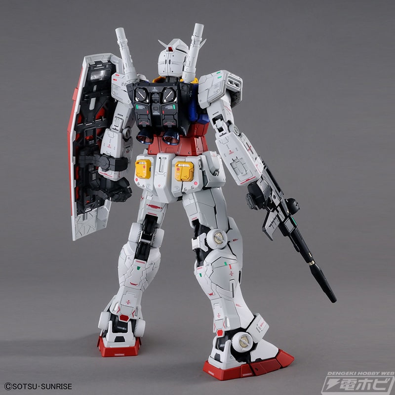 機動戦士ガンダム』究極のガンプラ「PG UNLEASHED 1/60 RX-78-2