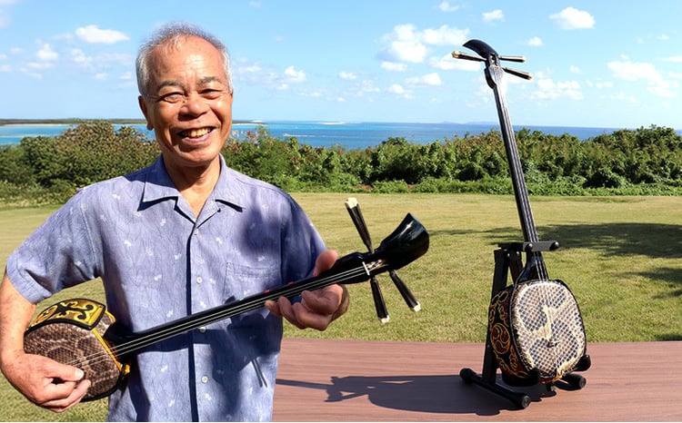 伝統工芸士「新垣清昻」作】匠の手が生み出した最高級黒檀・本皮三線