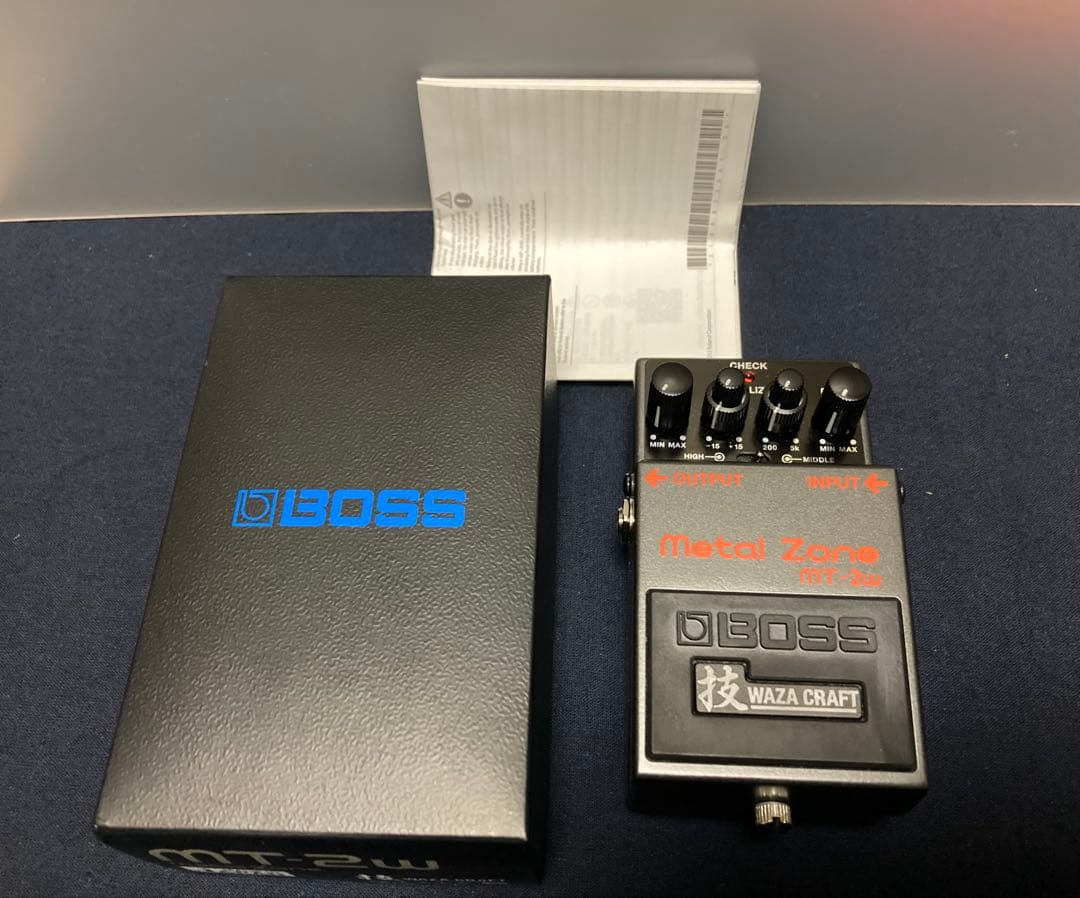 BOSS MT-2W l Zone 技 Waza Craft BOSS MT-2W Metal Zone Waza Craft Distortion Guitar Effects Pedal