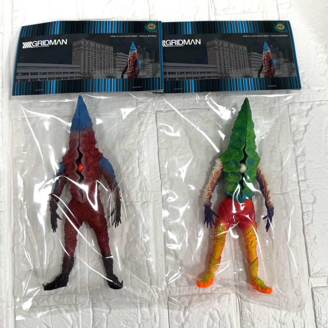 グリッドマン ナナシB ソフビ フィギュア ２体セット SSSS.GRIDMAN ナナシB 2025 サイケデリック版 : ACROストア - 通販