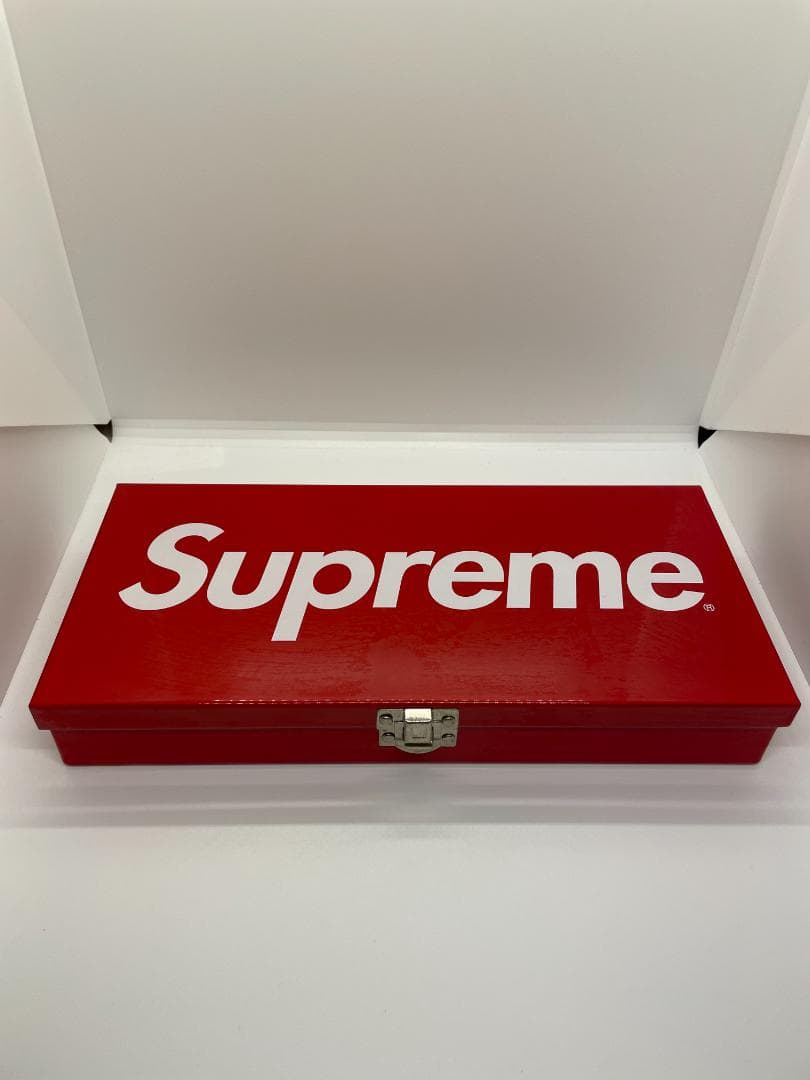 【極上・美品】Supreme Large l Storage Box Supreme SIGG™ Large Metal Box Plus (SS18) - $46